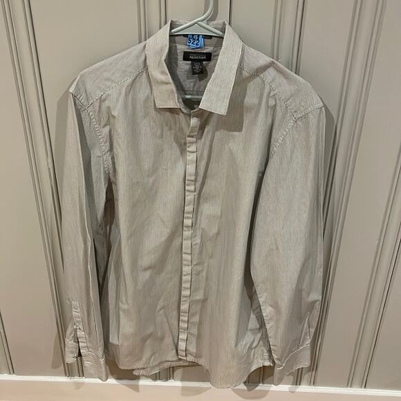 Kenneth Cole reaction slim fit button down large - Picture 2 of 7